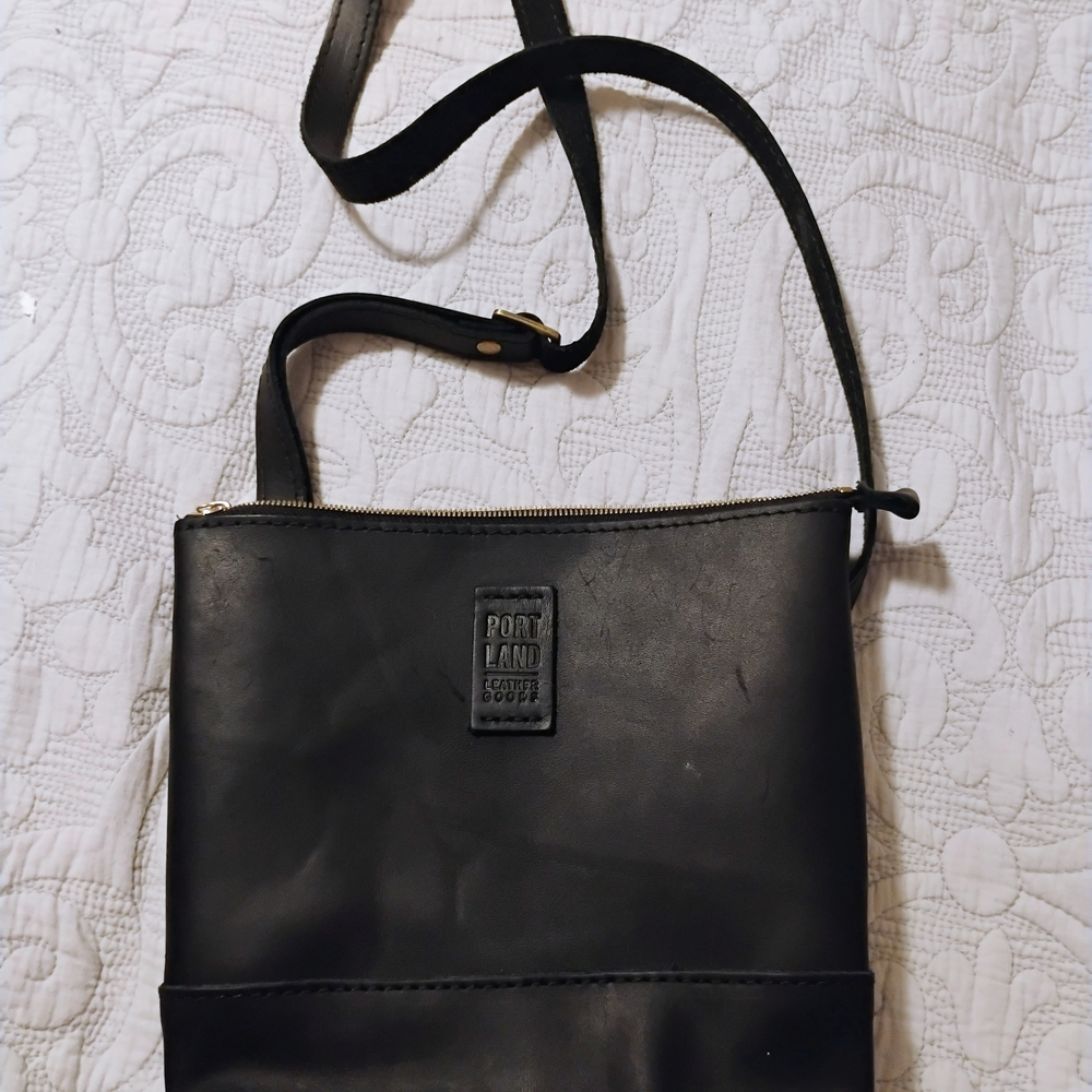 Portland Leather Black Crossbody Bag